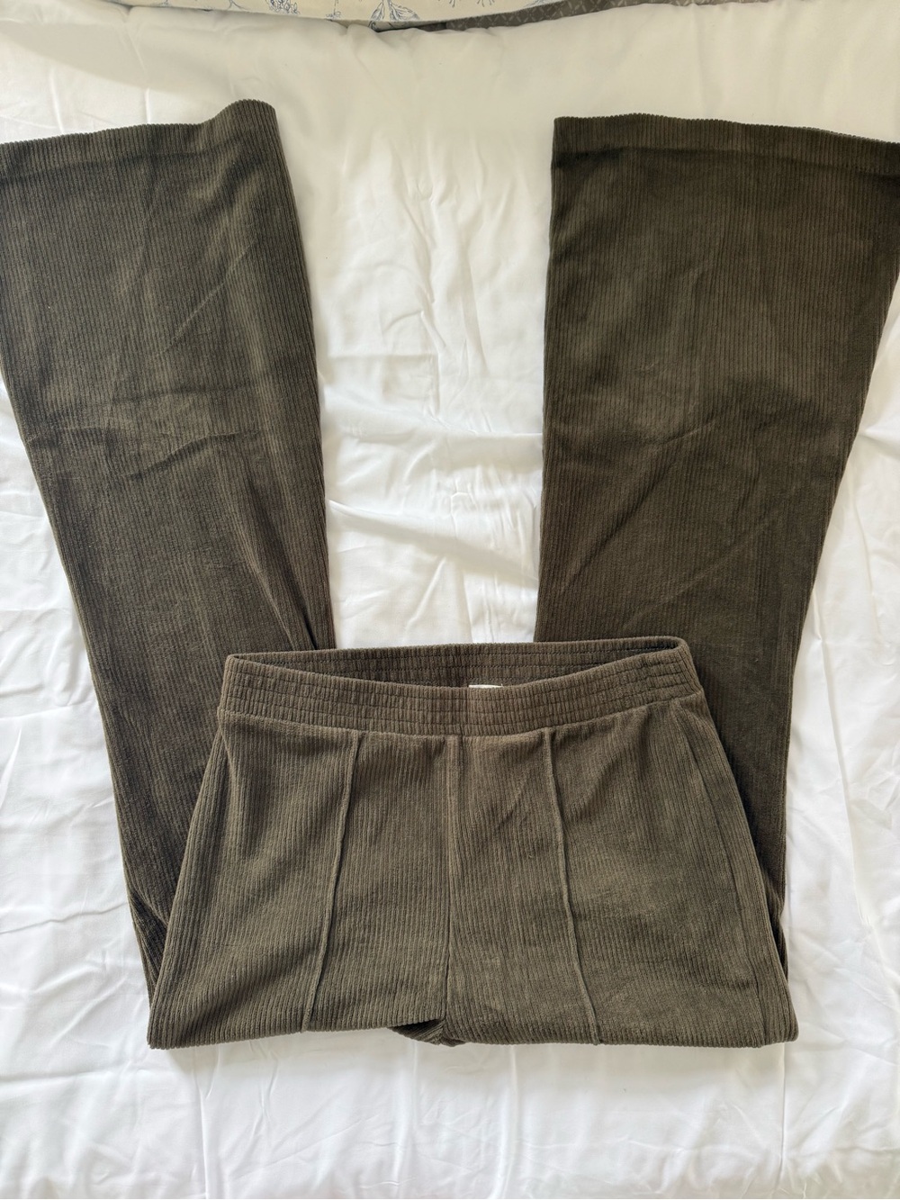 Aerie Olive Green Corduroy Wide Leg Flare Lounge Pants Size Medium Regular